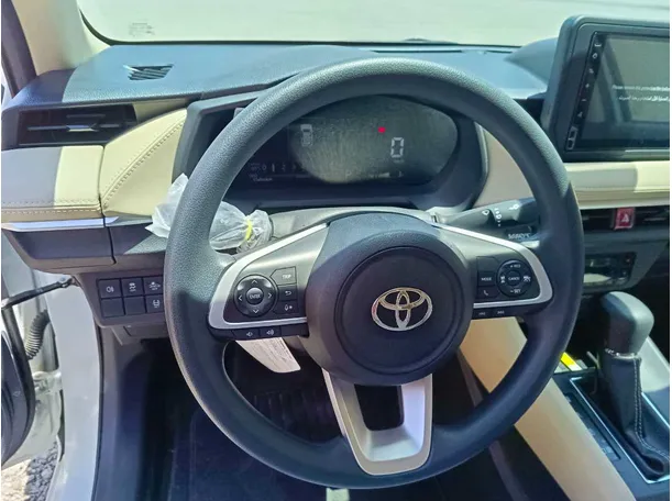 Car image 22