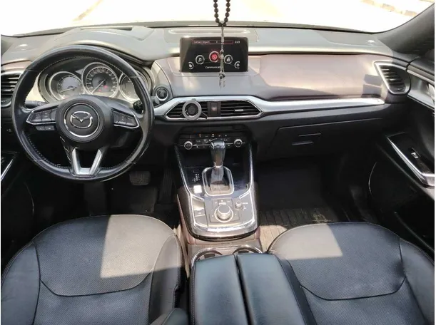 Car image 20