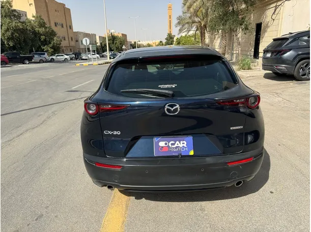 Car image 6
