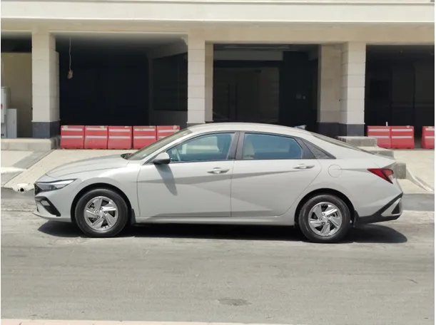 Car image 8