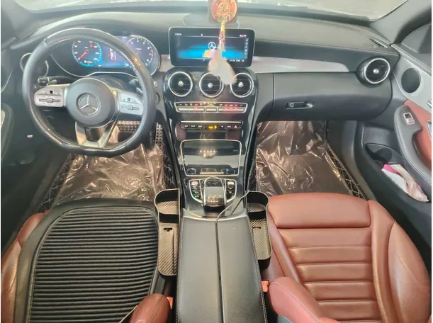 Car image 20