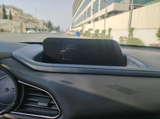 Car image 26
