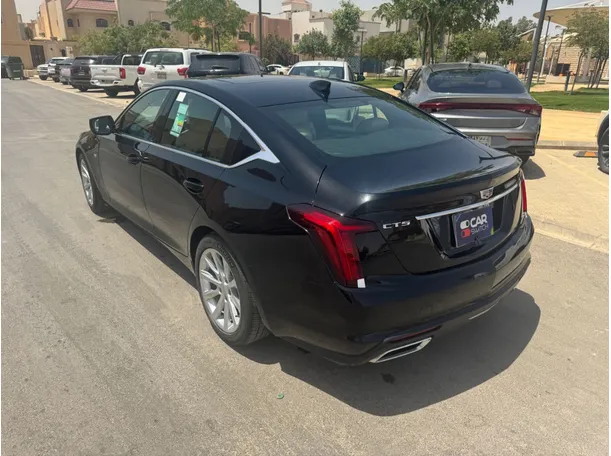 Car image 7