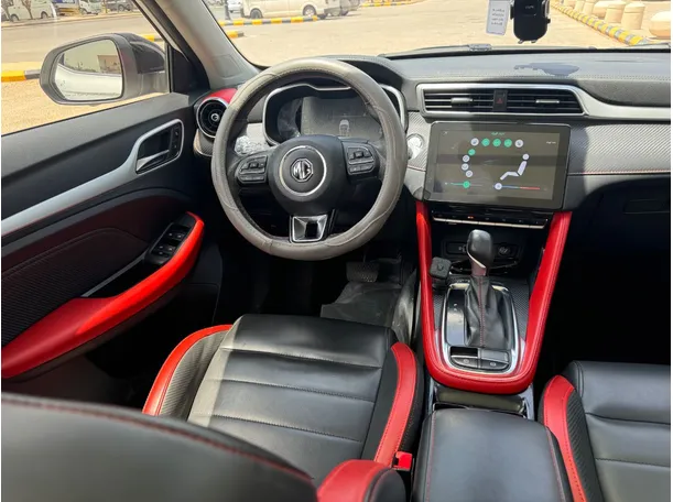 Car image 17