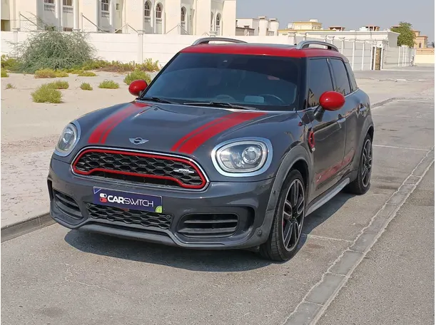 2018 ميني كونتريمان في الإمارات