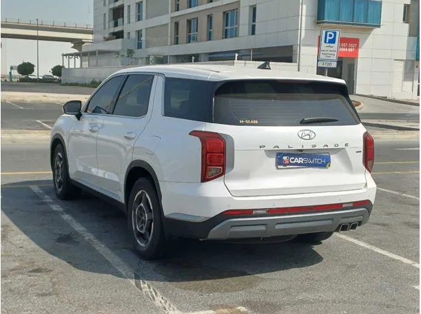 Car image 7