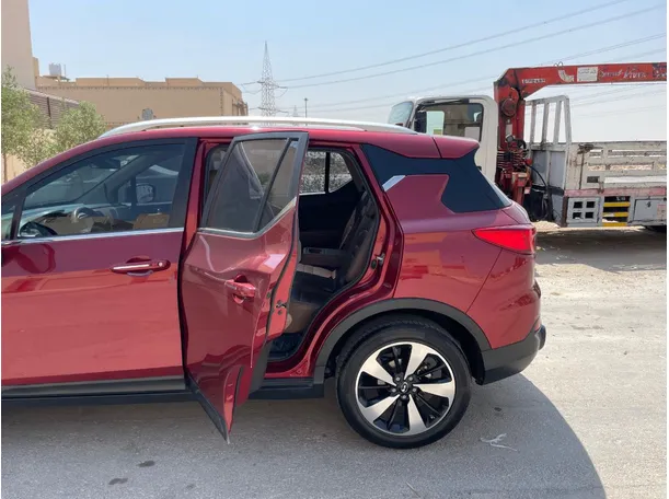 Car image 14