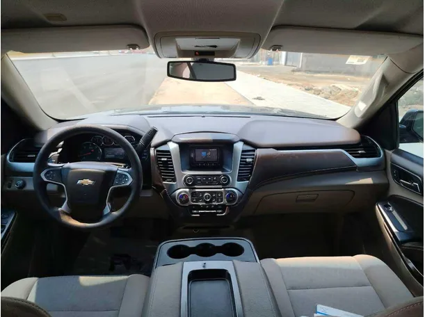 Car image 24