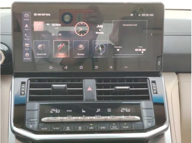 Car image 21