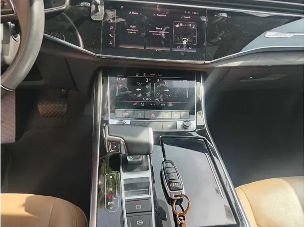 Car image 23