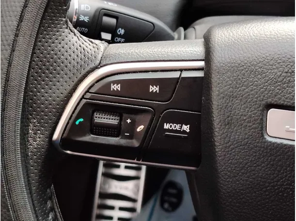 Car image 39