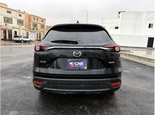 Car image 6