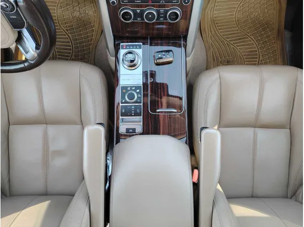 Car image 20