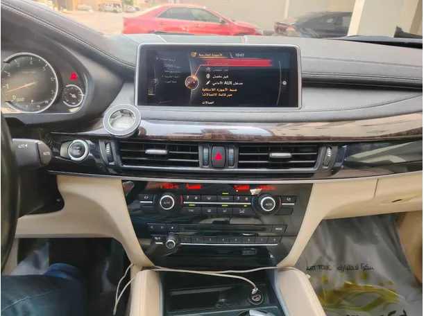 Car image 27