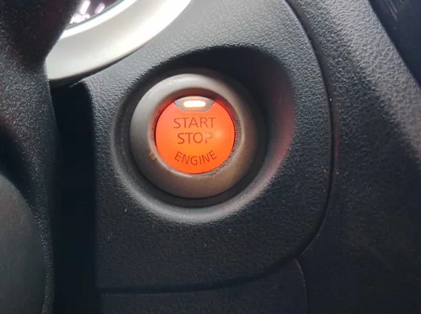 Car image 30