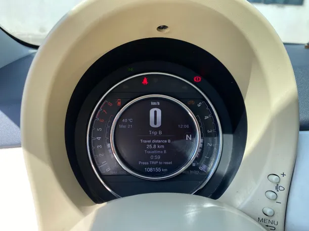 Car image 17