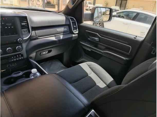 Car image 22