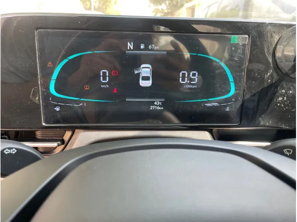Car image 20