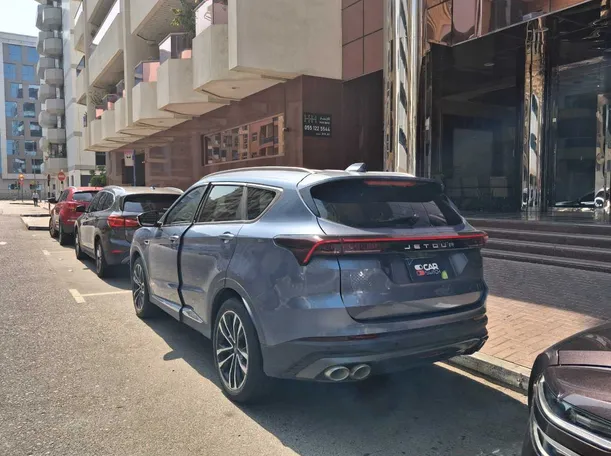 Car image 7