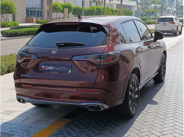 Car image 5