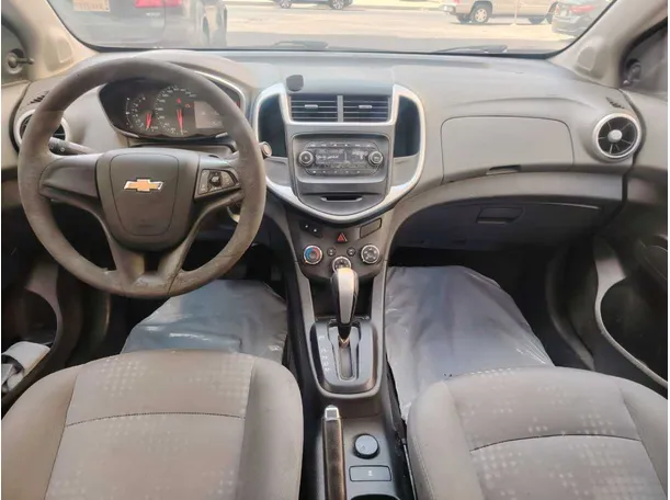Car image 21