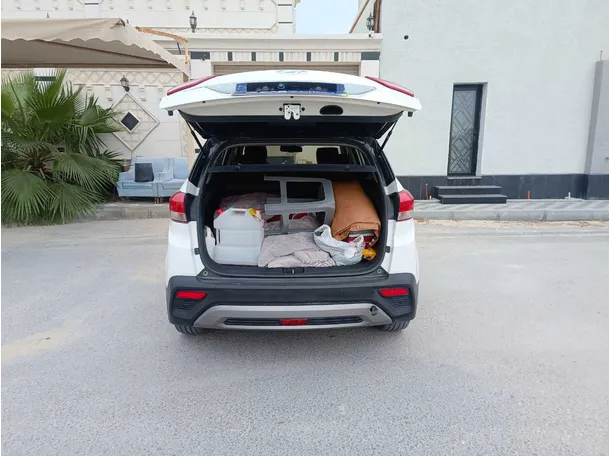 Car image 26