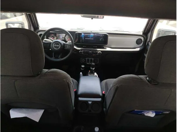 Car image 22