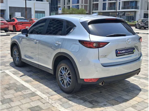 Car image 7