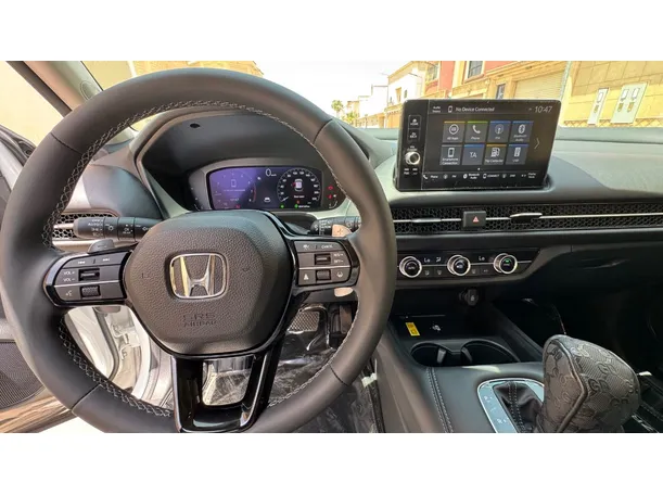 Car image 19