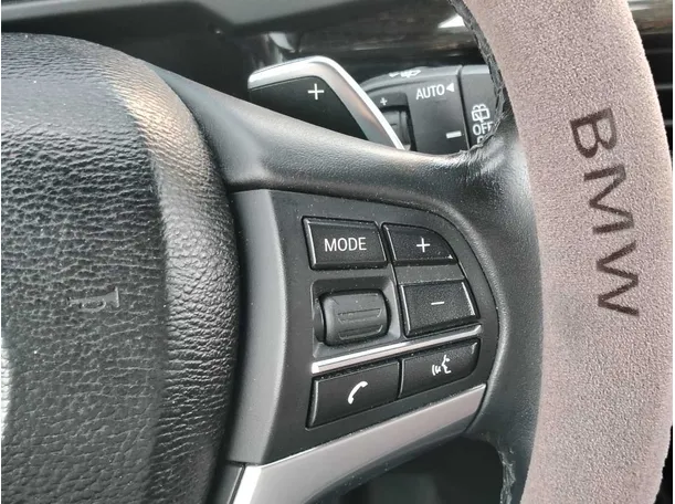 Car image 33