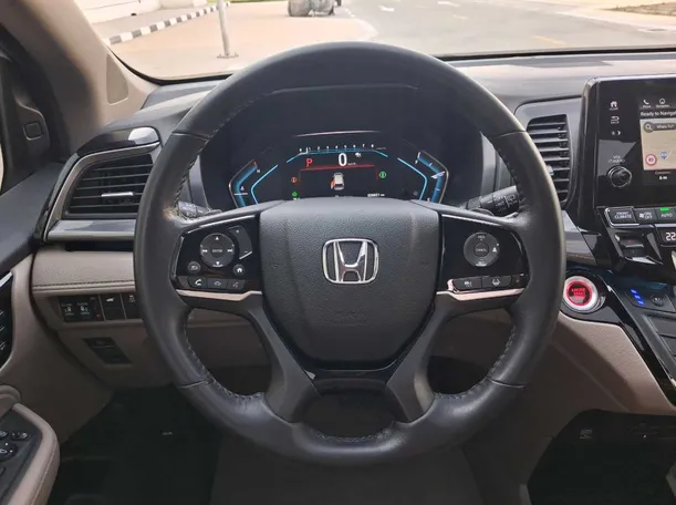 Car image 21