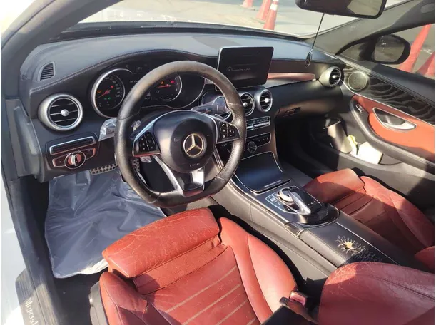 Car image 16