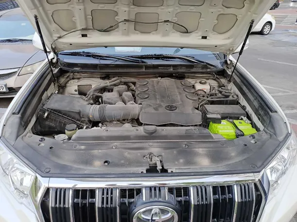 Car image 22