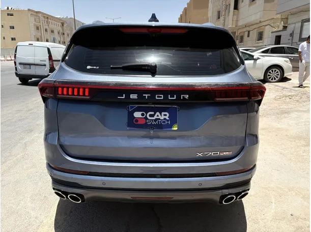 Car image 6