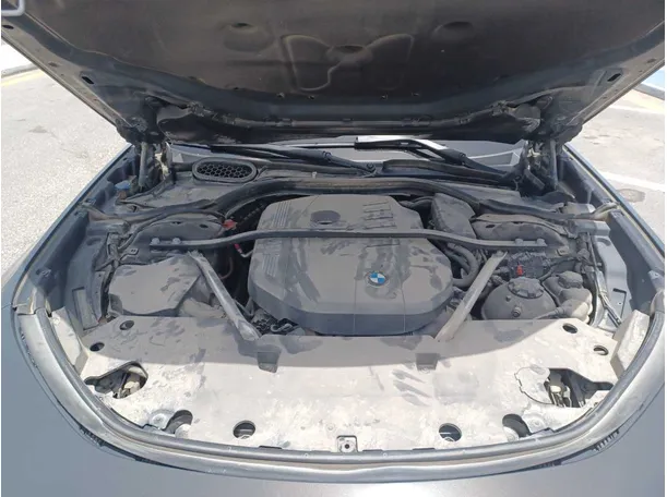Car image 26
