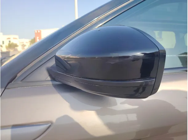 Car image 33