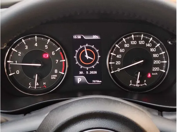 Car image 21