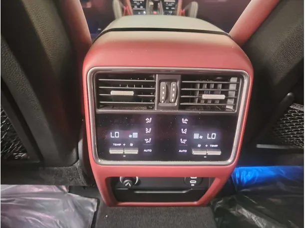 Car image 39