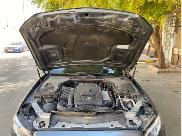 Car image 30