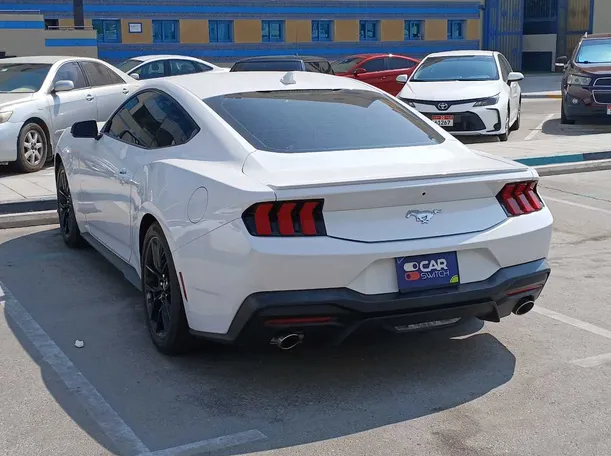 Car image 7