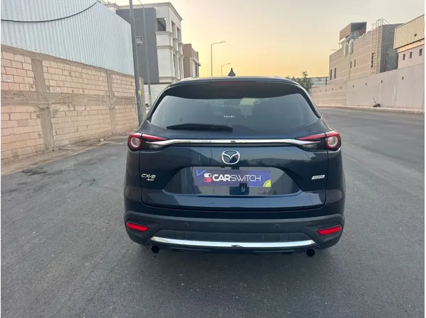 Car image 6