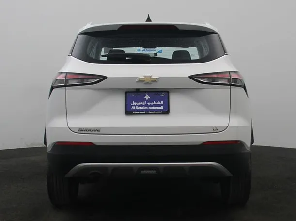 Car image 12