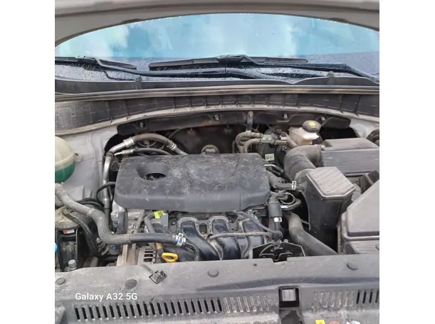 Car image 26