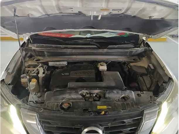 Car image 26