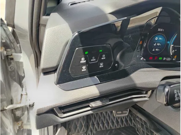 Car image 33