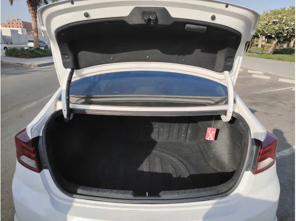 Car image 23