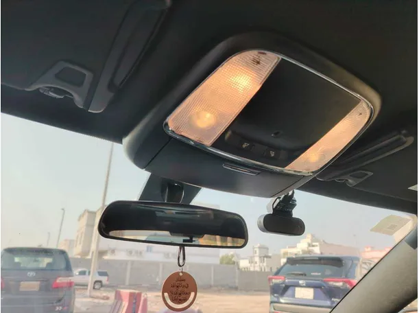 Car image 39