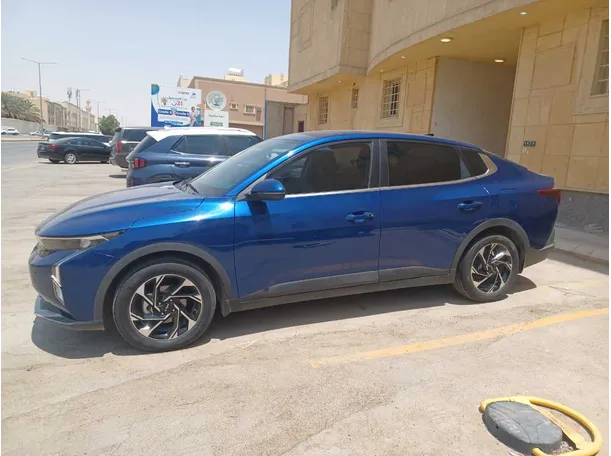 Car image 8