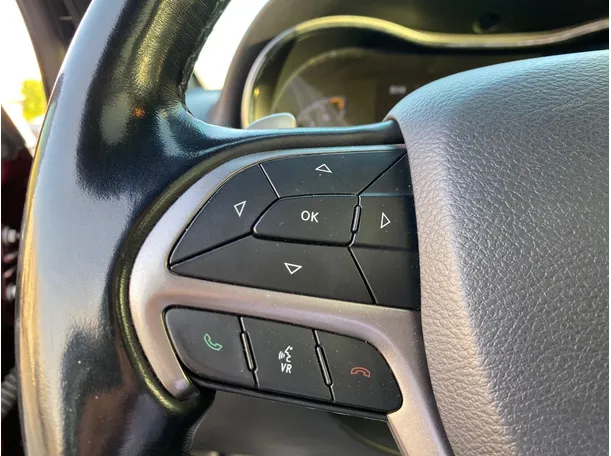 Car image 30