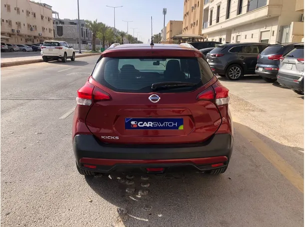 Car image 6